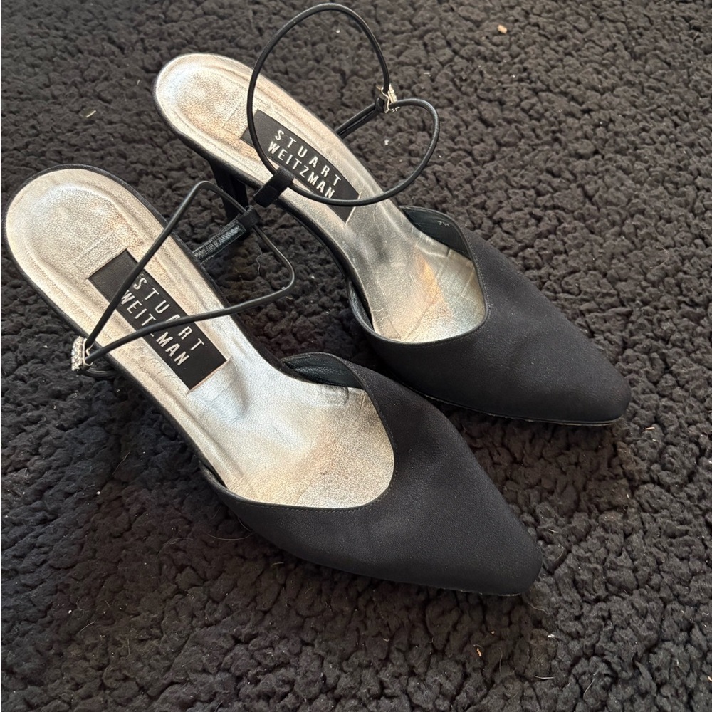 Stuart Weitzman Elegant Black Heels - Picture 7 of 7
